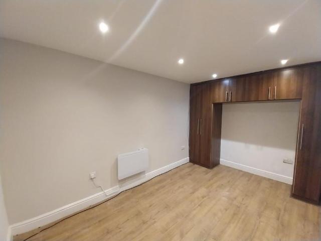 Apartment for rent in London Borough of Ealing, Greater London