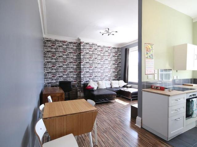 Apartment for rent in St. Martin's, The Bridge
