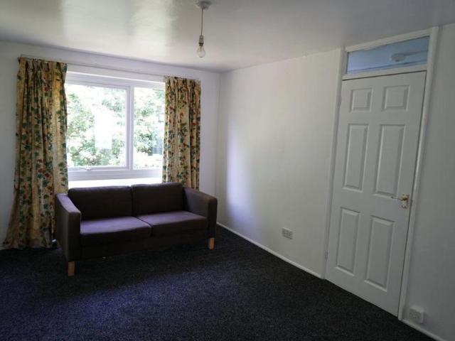 Apartment for rent in Enborne, West Berkshire