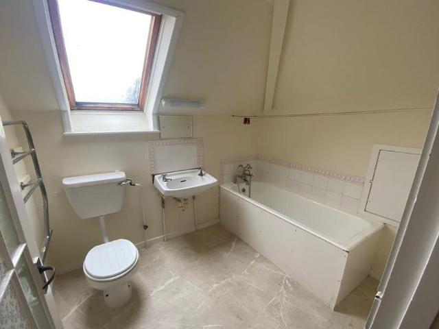 Apartment for rent in Littlecote, West Sussex