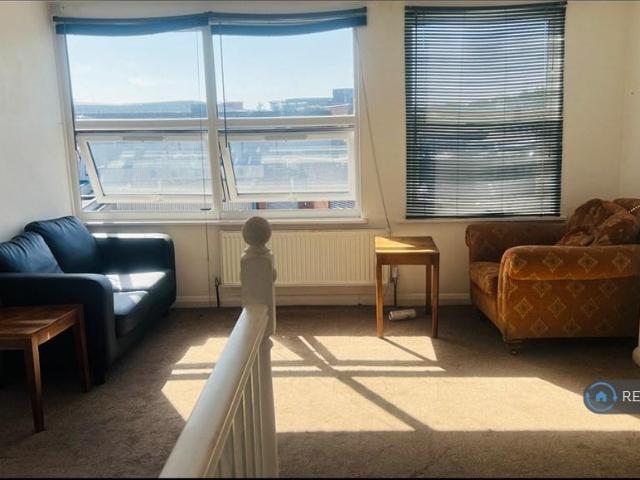 Flat for rent in Cressex, Buckinghamshire