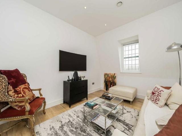 Apartment for rent in Clapham, Greater London