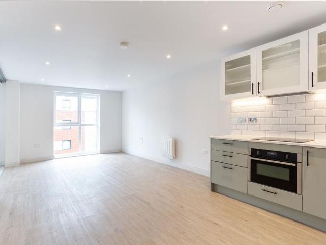 Apartment for rent in Tower Hill, Horsham