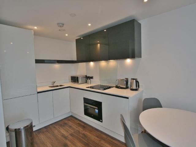 Flat for rent in Riverdene, Priest Down