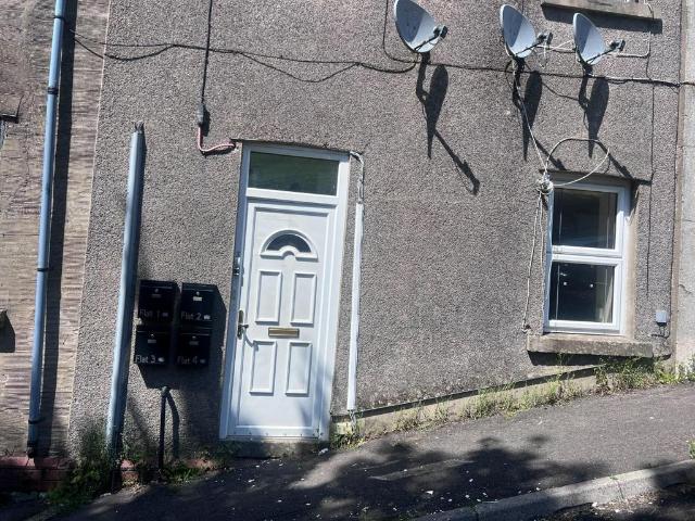 Flat for rent in Ogmore Valley, Price Town