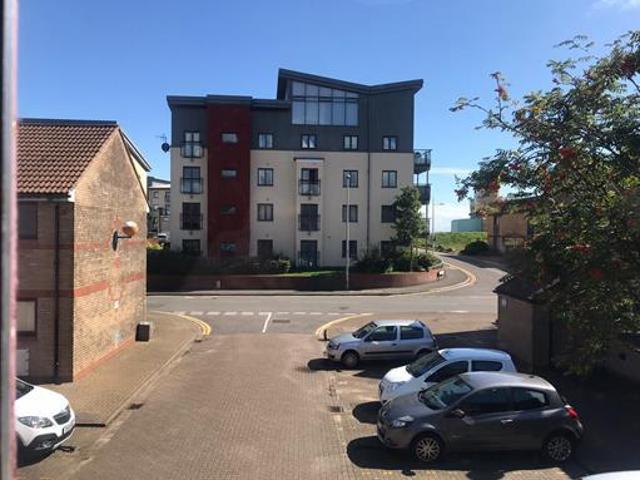 Flat for rent in SA1 Swansea Waterfront, Nangreaves