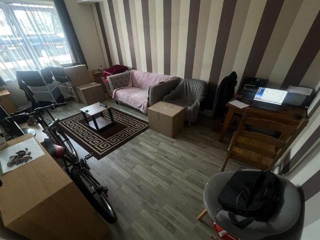 Apartment for rent in Kursaal Estate, Alton Barnes