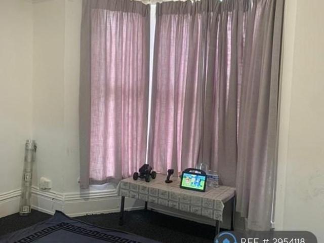 Apartment for rent in Gants Hill, Greater London
