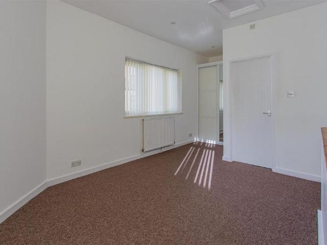 Apartment for rent in Plasnewydd, Falcon Lodge