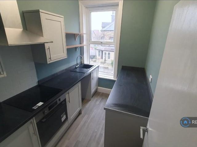 Flat for rent in Low Harrogate, Harrogate