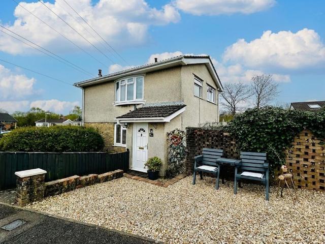 Flat for rent in Coedffranc, Skewen