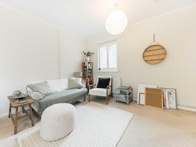 Apartment for rent in Hampton Wick, Greater London