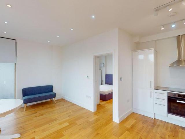 Apartment for rent in London Borough of Barnet, Greater London