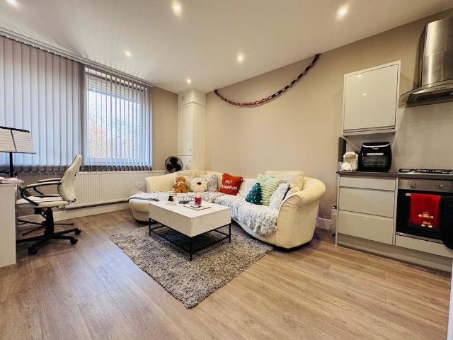 Apartment for rent in Fleet, Hart