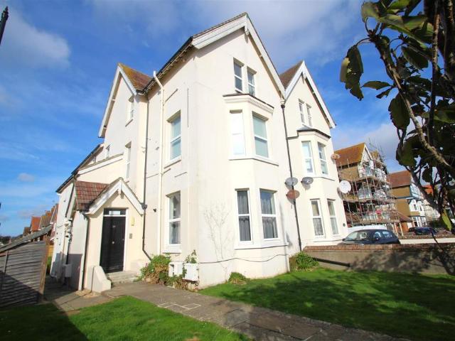 Flat for rent in Clapham, West Sussex