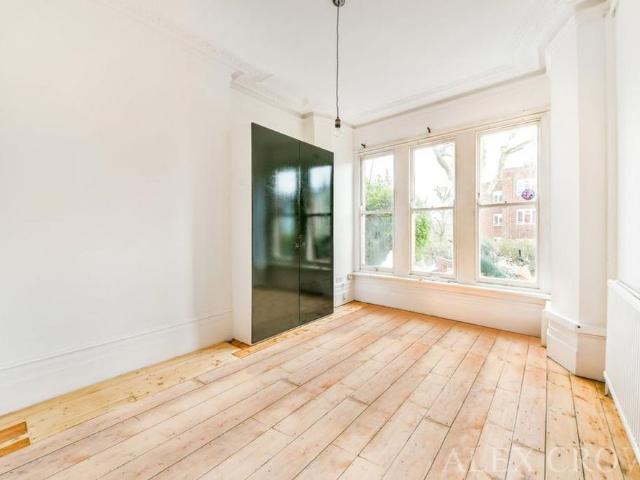 Apartment for rent in Stroud Green, Greater London