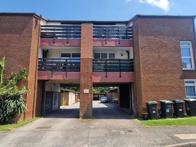 Flat for rent in Singlewell, Hamerton