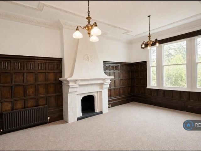 Flat for rent in Sydenham, Green Close
