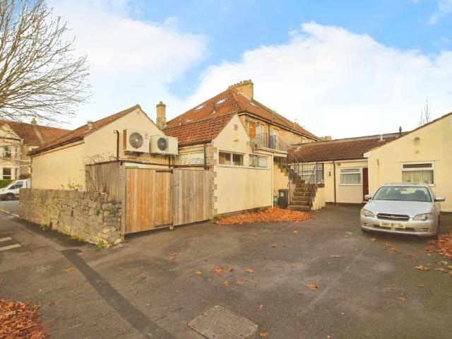 Flat for rent in Worle, Weston-super-mare