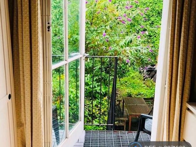 Flat for rent in Barnsbury, Greater London