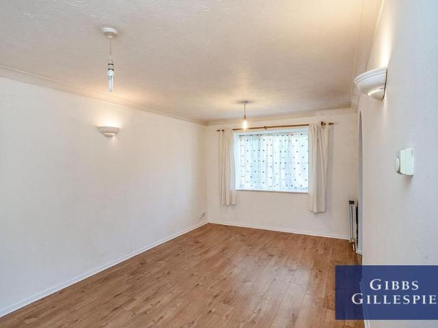 Apartment for rent in Moneyhill, Batchworth