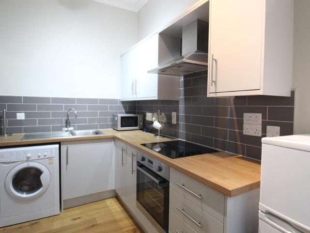 Flat for rent in Ferryhill, Ballindoch