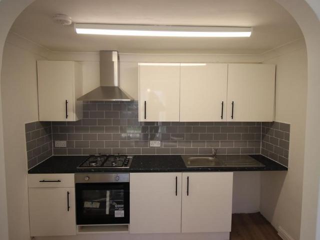 Apartment for rent in Lower Halliford, Surrey