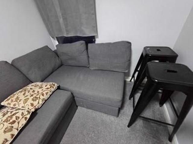 Apartment for rent in Ringlestone, Midway