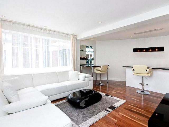 Flat for rent in Chelsea, Greater London