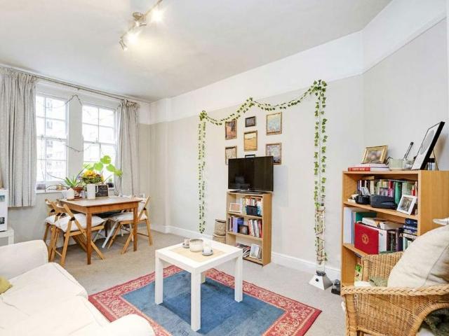 Apartment for rent in Saint Pancras, Greater London