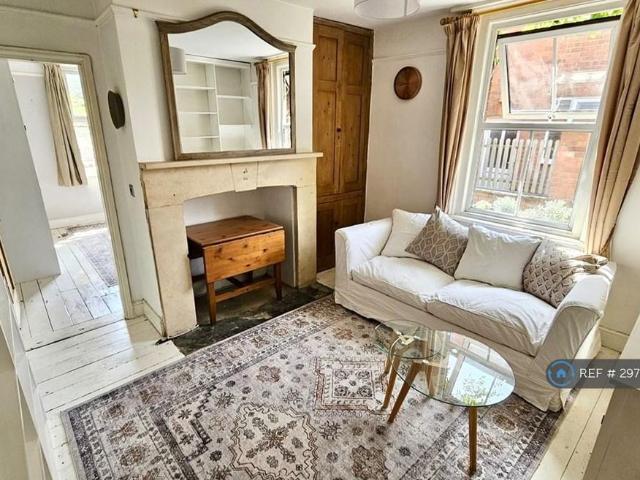Apartment for rent in Whitley, Reading