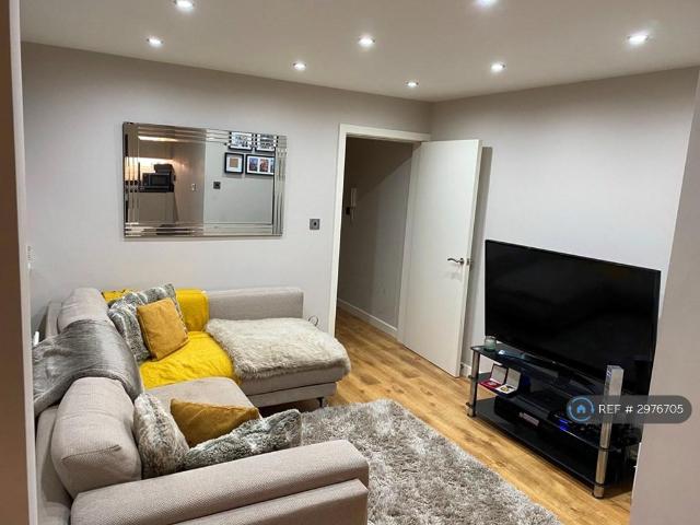 Flat for rent in Kirkstall, West Yorkshire