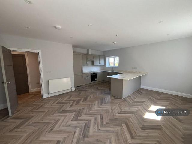 Flat for rent in Derry Hill and Studley, Derry Hill