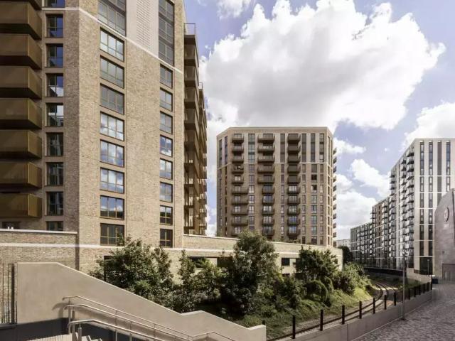 Apartment for rent in London Borough of Hounslow, Strand