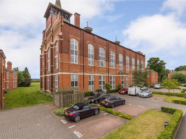 Flat for rent in Frogmore, Five Acres