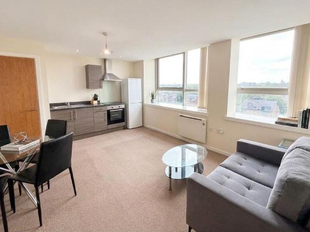 Flat for rent in Broadheath, Trafford Park