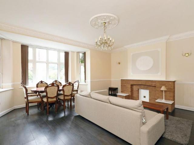 Apartment for rent in Putney, Greater London