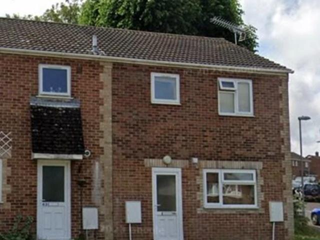 Flat for rent in Thornicombe, East Dorset