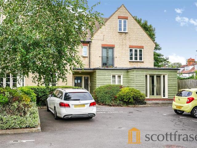 Flat for rent in Black Bourton, Oxfordshire