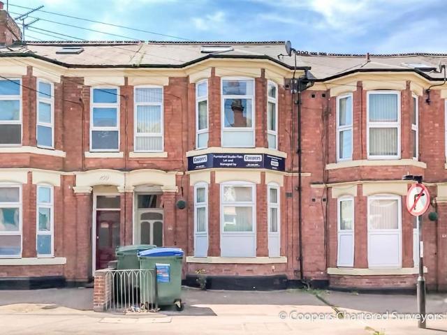 Flat for rent in Spon End, West Midlands