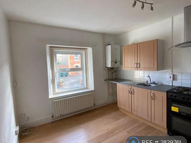 Flat for rent in Street, Isle Of Man