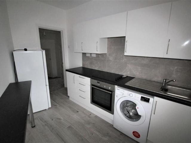 Apartment for rent in Mill Hill, Greater London