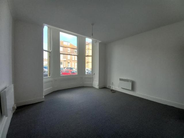 Apartment for rent in Upton, Acol