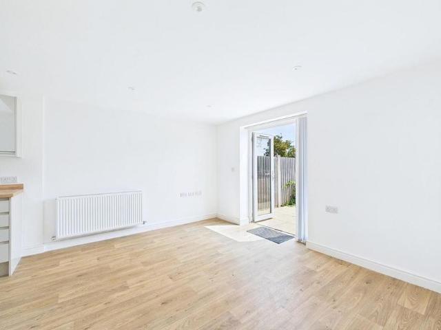 Apartment for rent in East Clevedon, Clevedon
