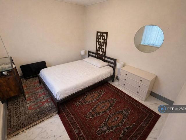 Apartment for rent in Mount Pleasant, Nangreaves