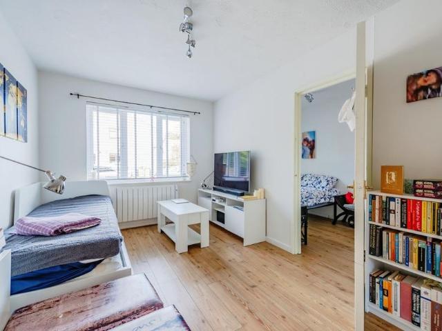 Apartment for rent in Wickhurst Green, Horsham
