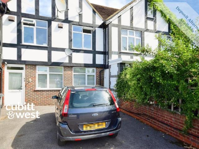 Flat for rent in London Borough of Croydon, Greater London