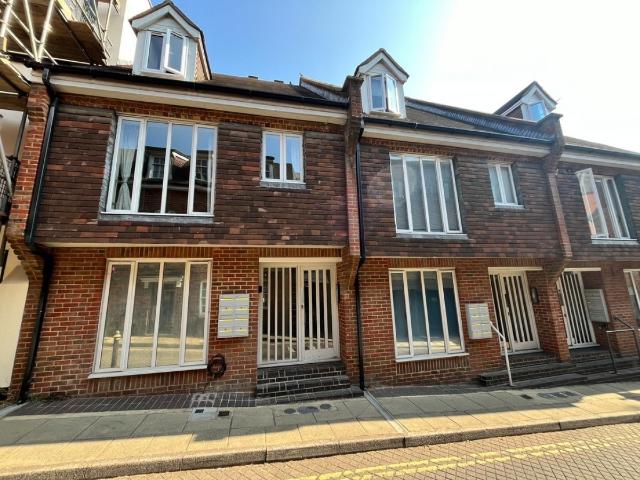 Apartment for rent in The Close, Hampshire