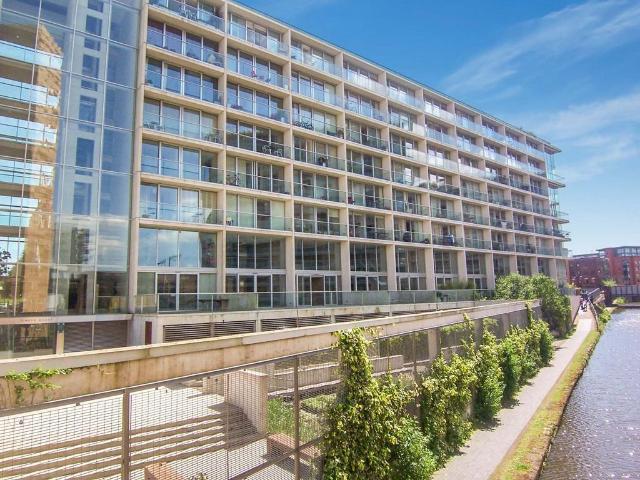Flat for rent in Hulme, Georgia