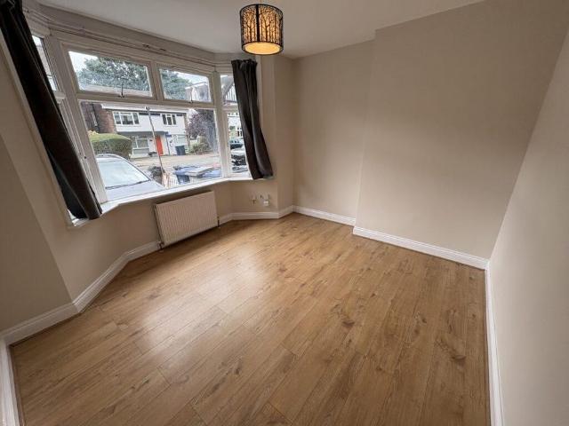 Apartment for rent in Fallow Corner, Greater London